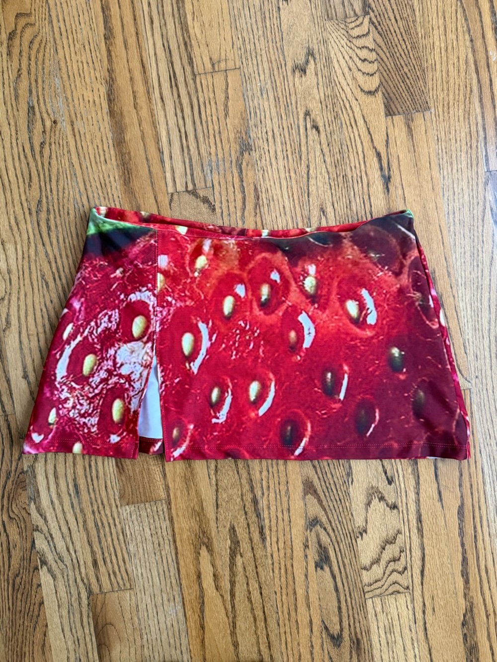 NWOT Hot Lava Strawberry Miniskirt